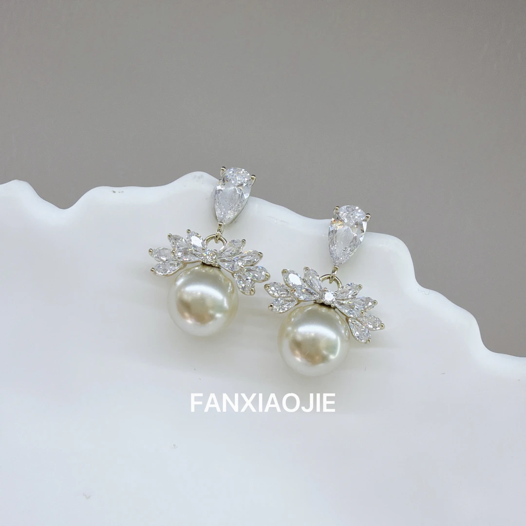 铜合金合成锆石耳饰 气质「璀璨烟火」轻奢高级感小众百搭新款耳环