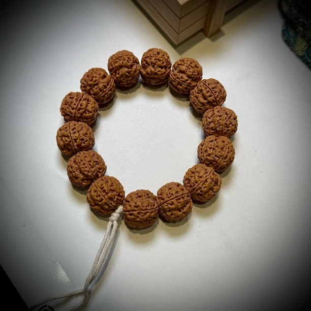 尼泊尔原生态菩提大金刚手串