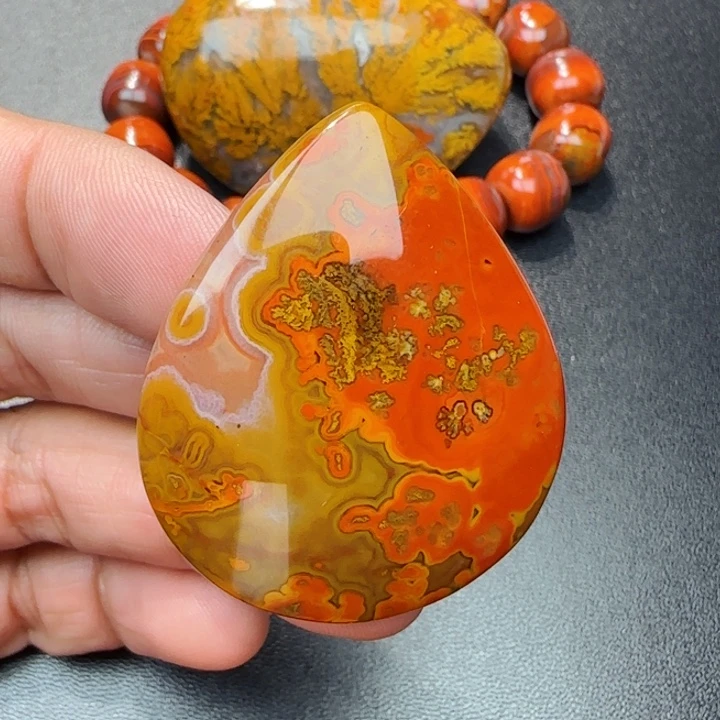 玛瑙/玉髓战国红未镶嵌爱**阳