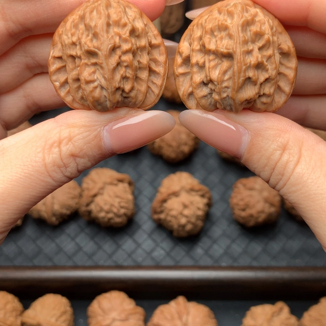 文玩核桃吊坠小角白