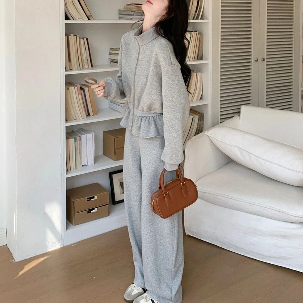 巨气质的套装女2026减龄新款小个子秋季洋气开衫卫衣阔腿裤两件套