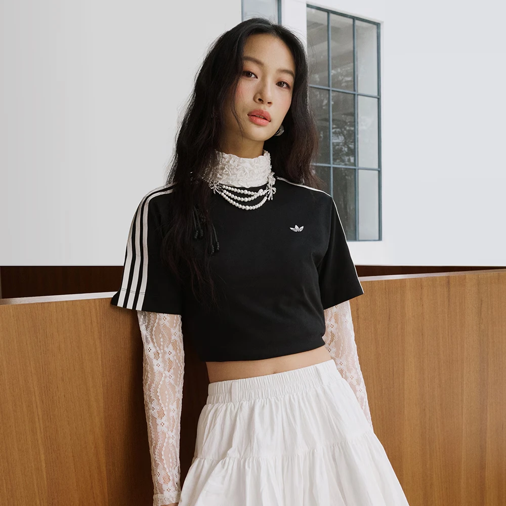 adidas Originals阿迪达斯三叶草女子针织短T恤KB6398