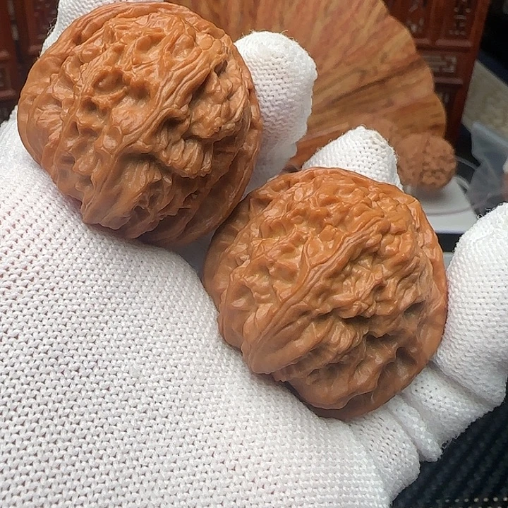 文玩核桃吊坠全品白狮子39尺