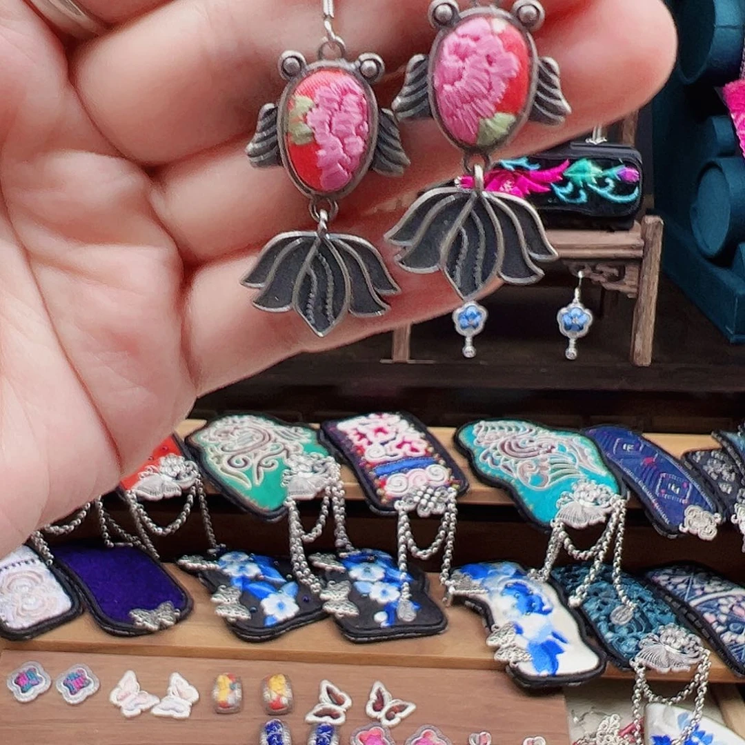 织绣手工刺绣工艺品