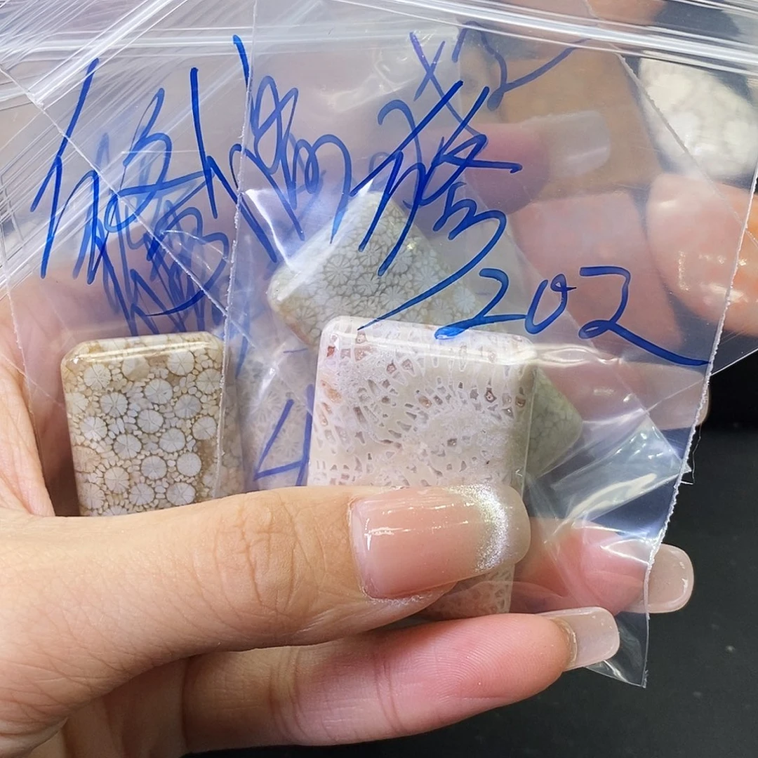 硅化玉颈饰合金修***禅