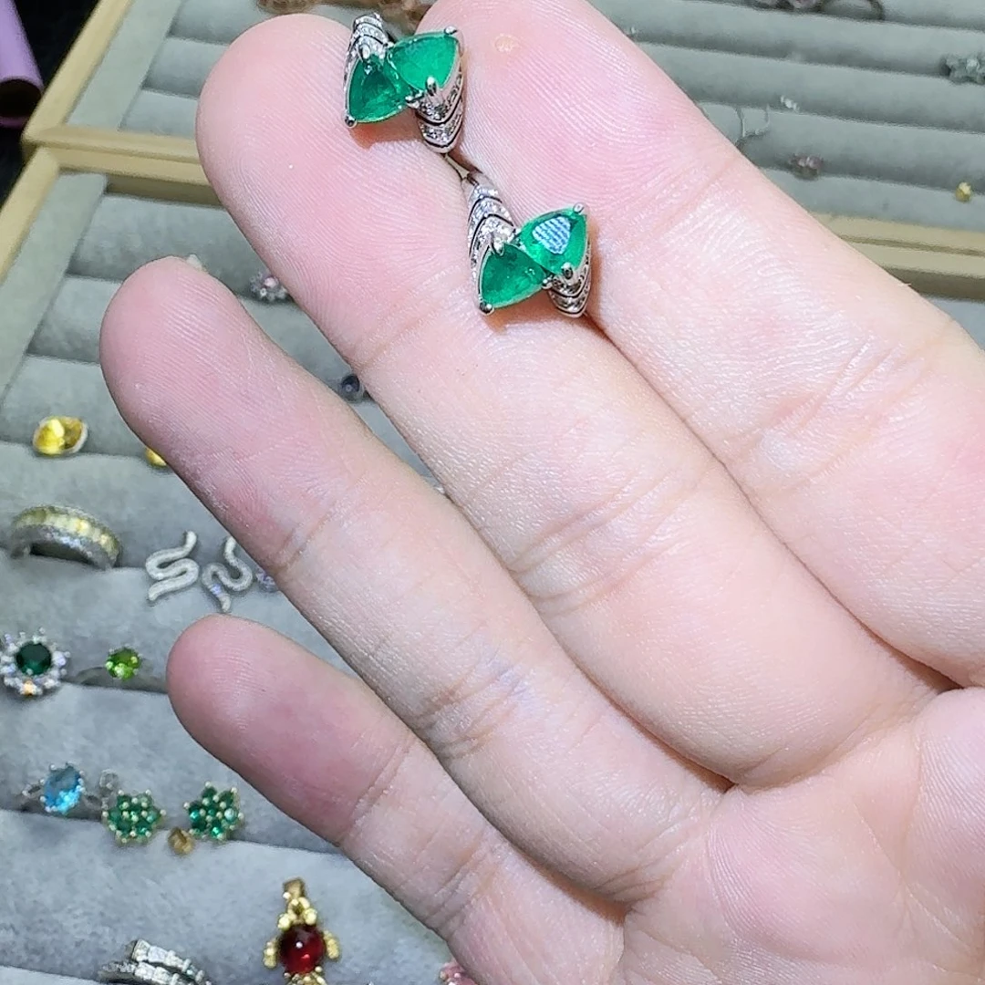 绿水晶戒指银S925镶嵌支****见