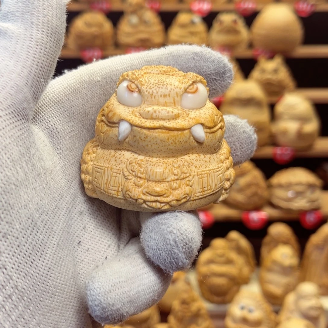 竹半***秦竹根雕金蟾手把件