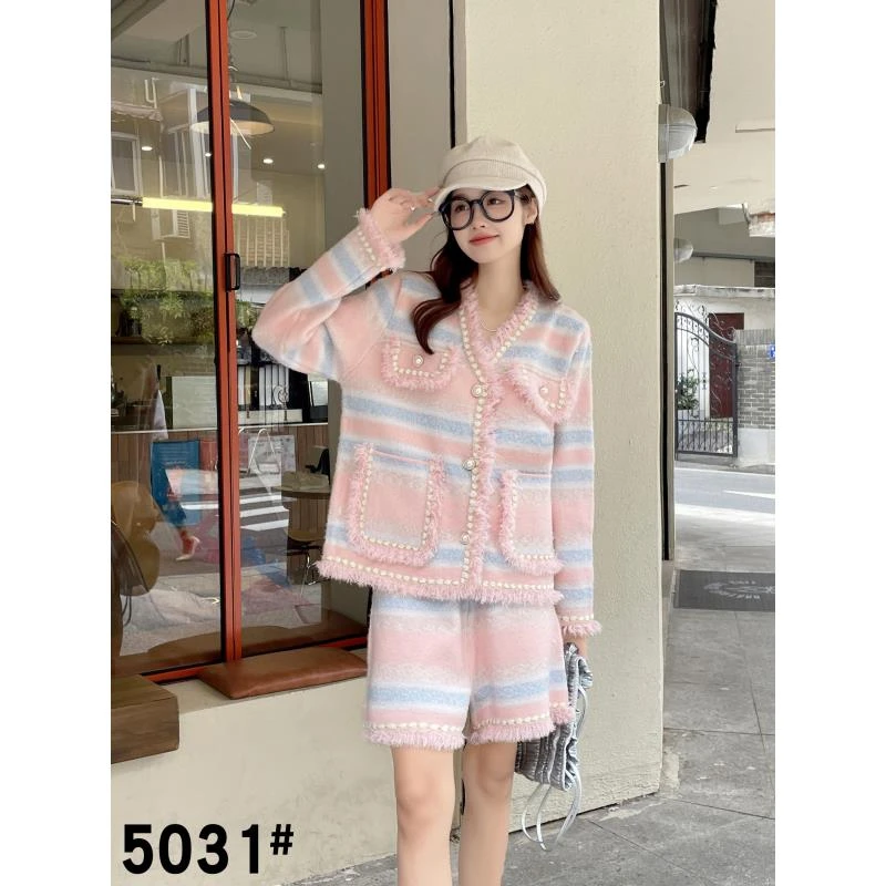 【王哥精选】2024年新款显瘦网红气质时尚洋气女装小香风-5031