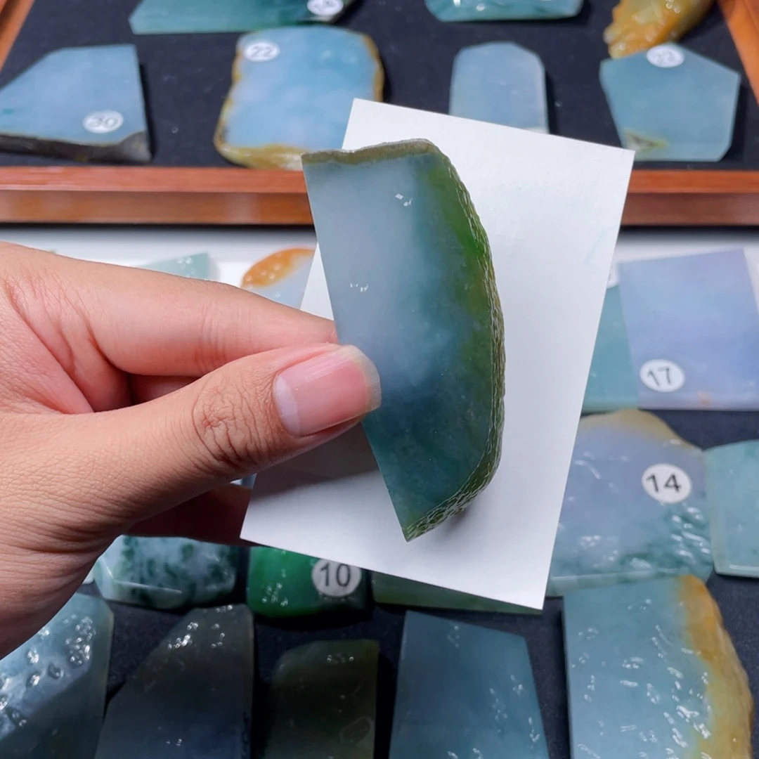 定制翡翠未镶嵌牌子料