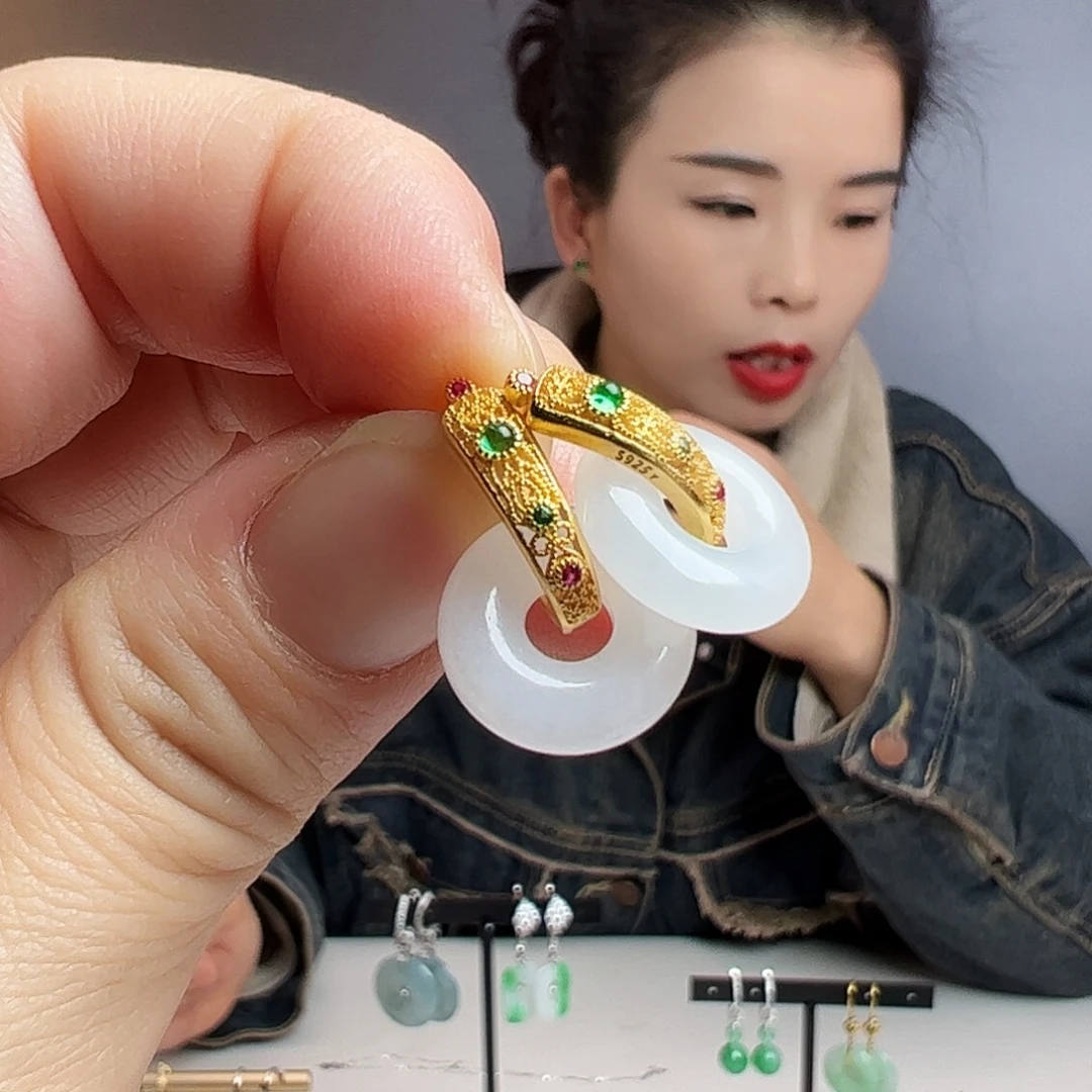 翡翠银S925镶嵌耳饰天然翡翠