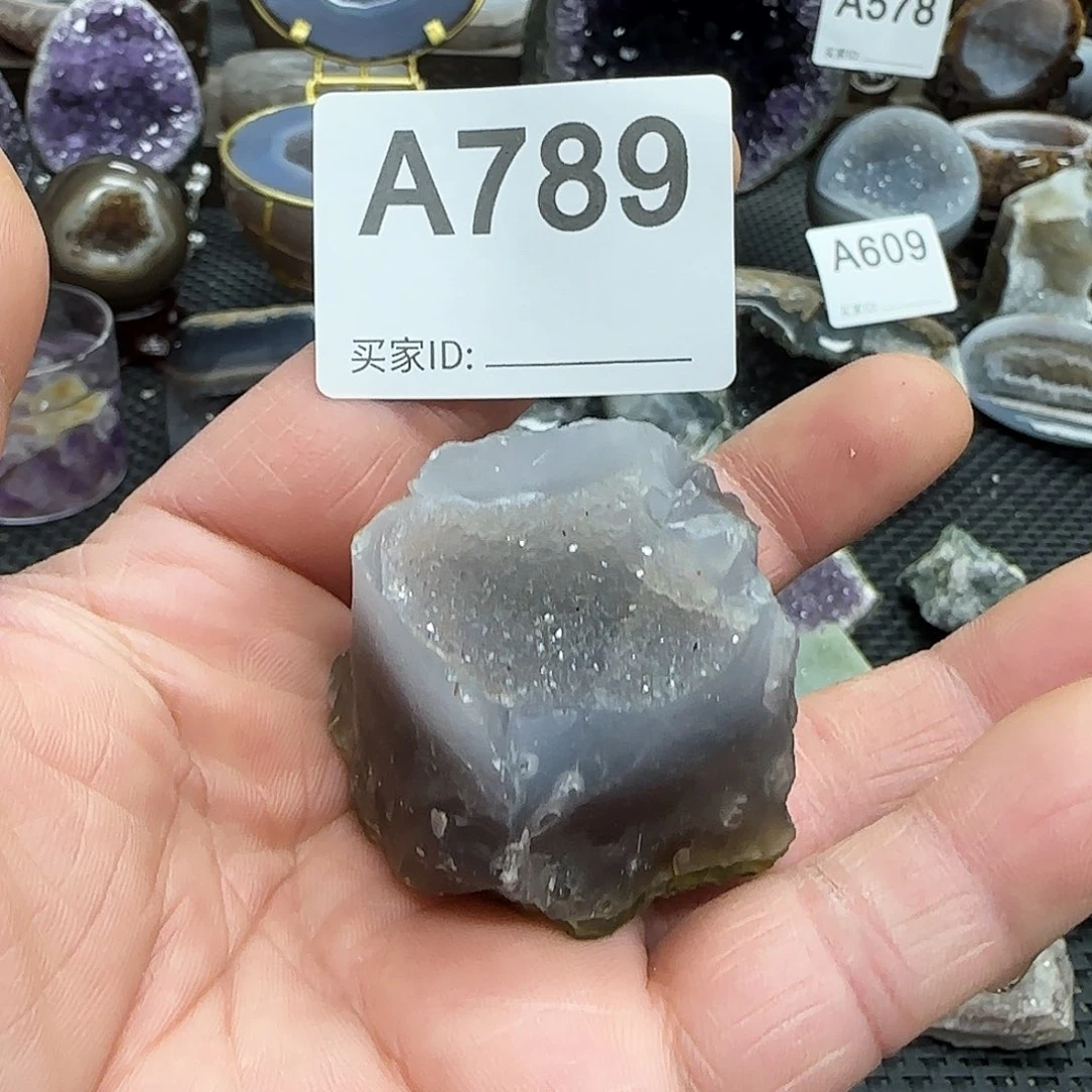 未镶嵌水晶大型摆件（非配饰）