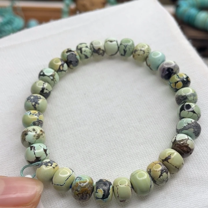 绿松石未镶嵌珠宝