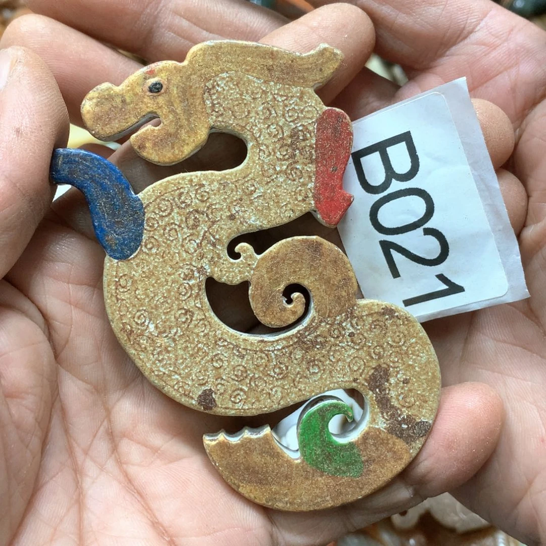 未镶嵌和田玉挂件石*融