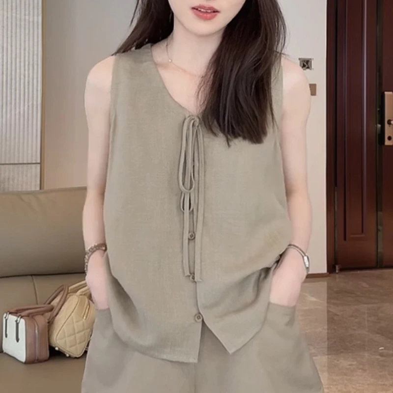 韩版外穿通勤系带无袖马甲背心女2025夏季新薄款透气外出体恤上衣