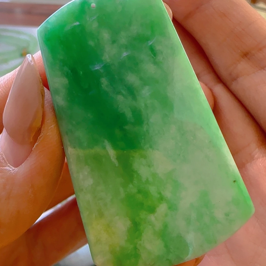 翡翠未镶嵌颈饰翡翠199