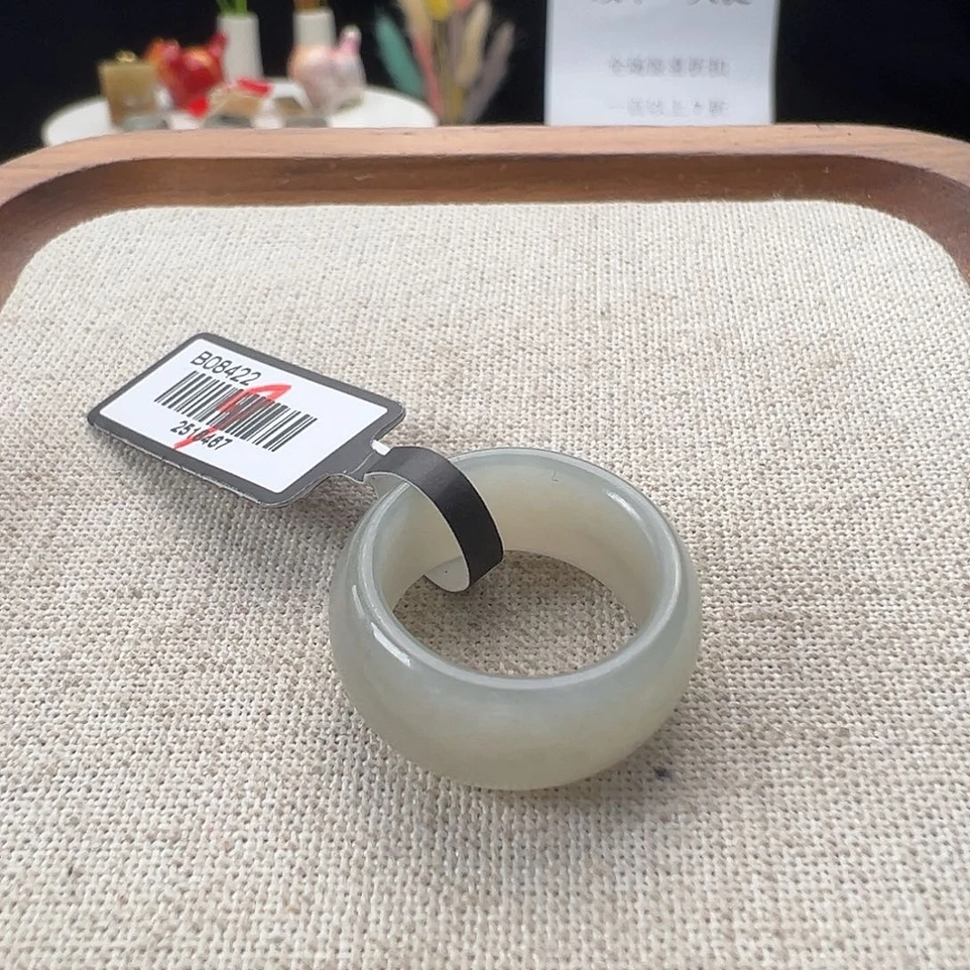 和田玉（糖玉）9K金镶嵌戒指K123烟灰轮胎15.9 不退换