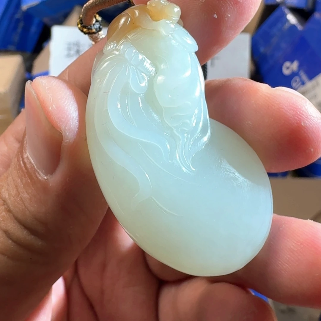 和田玉（糖玉）未镶嵌颈饰
