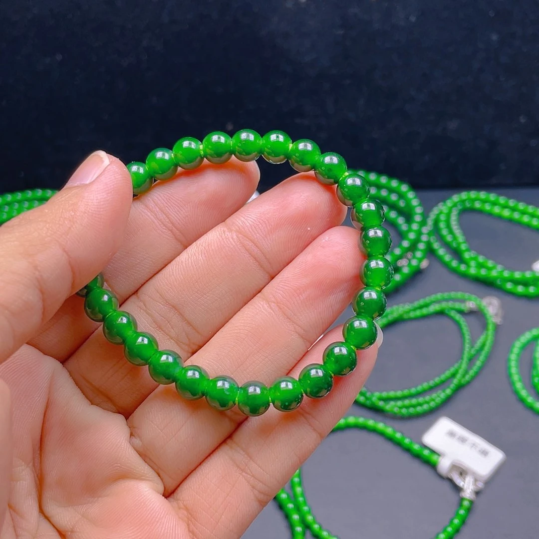 颈饰未镶嵌翡翠A货卡7