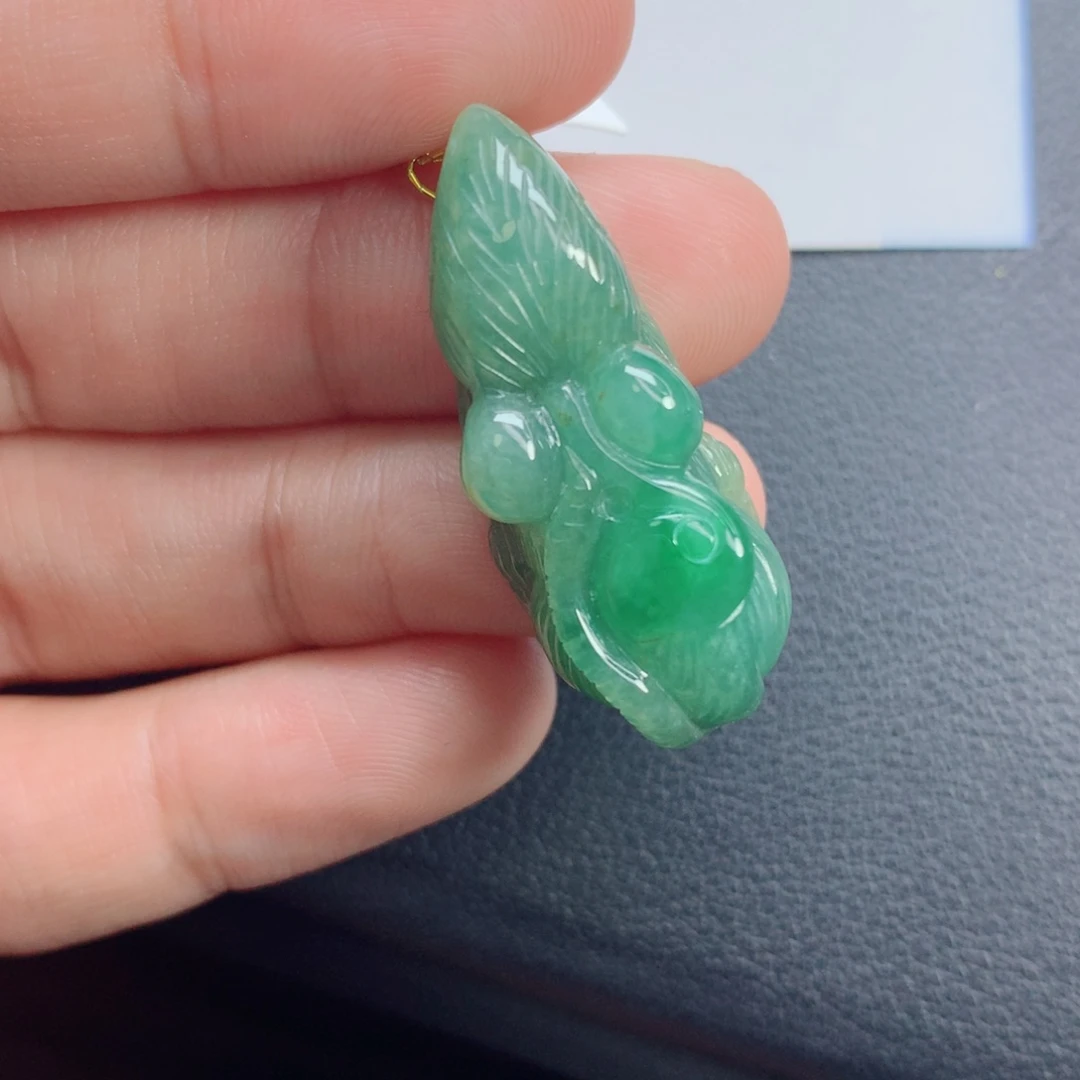 翡翠颈饰未镶嵌鼠来宝