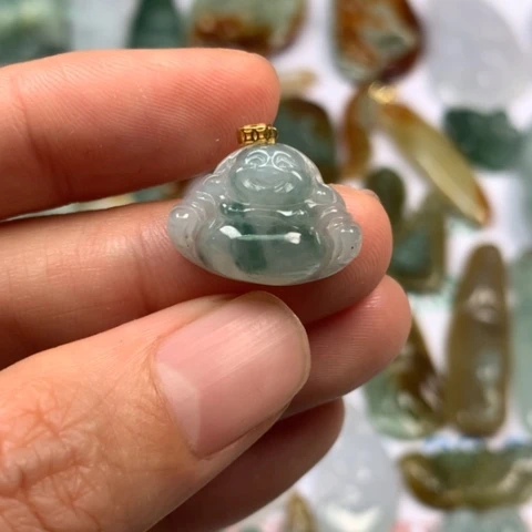 翡翠颈饰未镶嵌翡翠