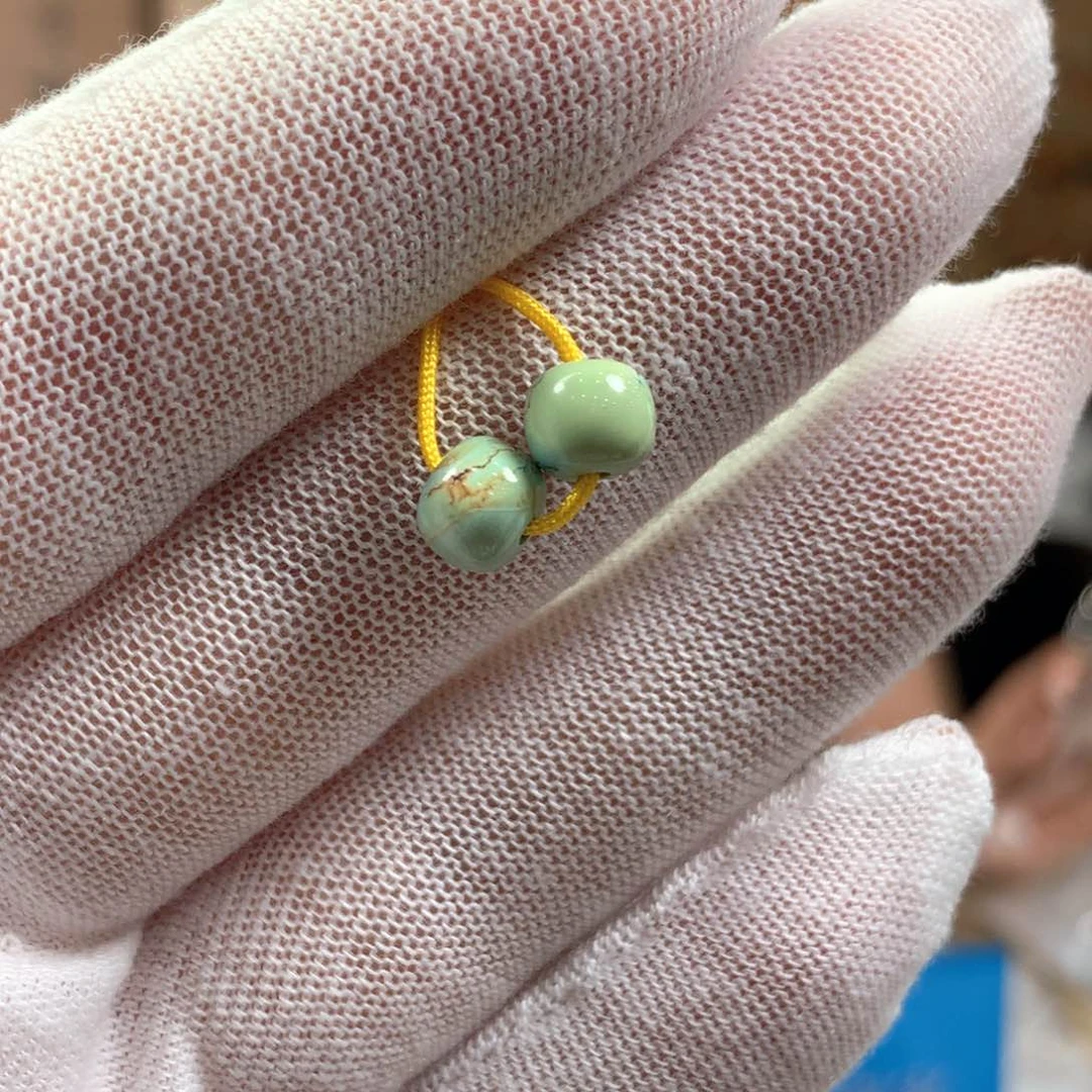 绿松石未镶嵌挂件