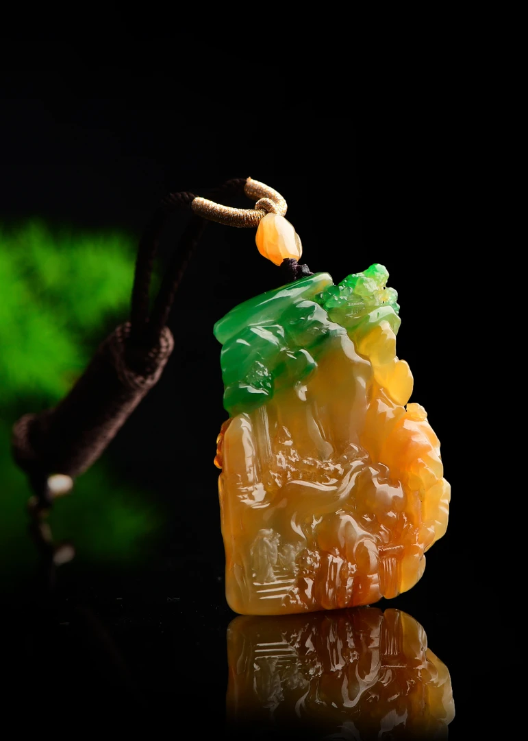 泳德珠宝天然缅甸翡翠黄加绿山水牌俏色巧雕精美糖料