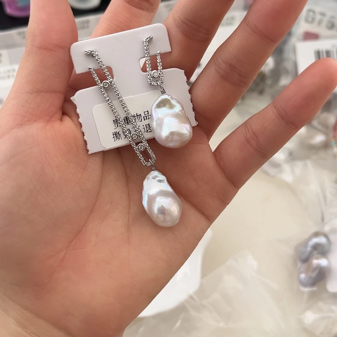 合金淡水珍珠耳饰