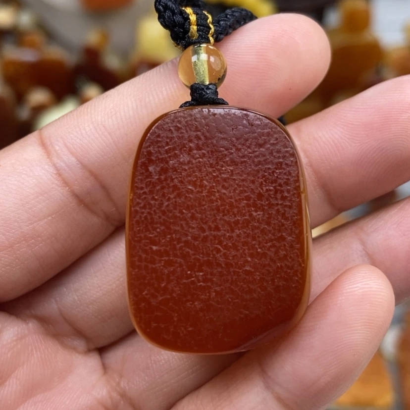 【闪购商品】琥珀颈饰未镶嵌