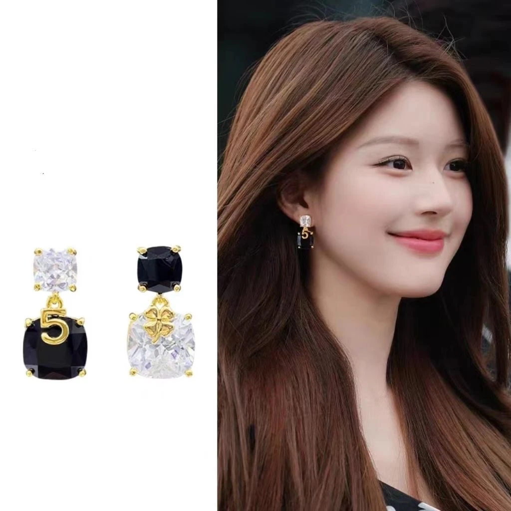 铜合金耳饰 8679不对称锆石耳环女耳钉新款轻奢气质耳饰品HP-LD2