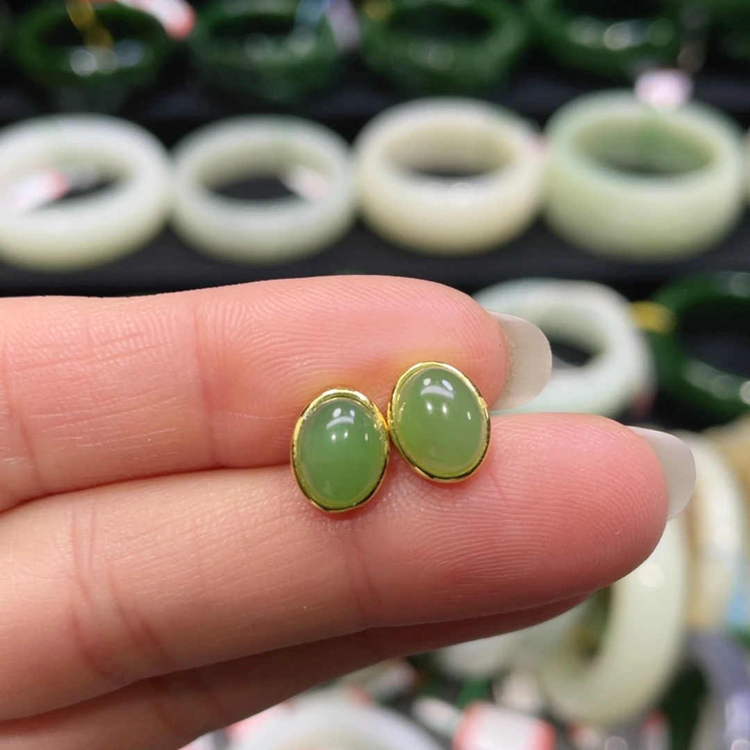 未镶嵌和田玉耳饰