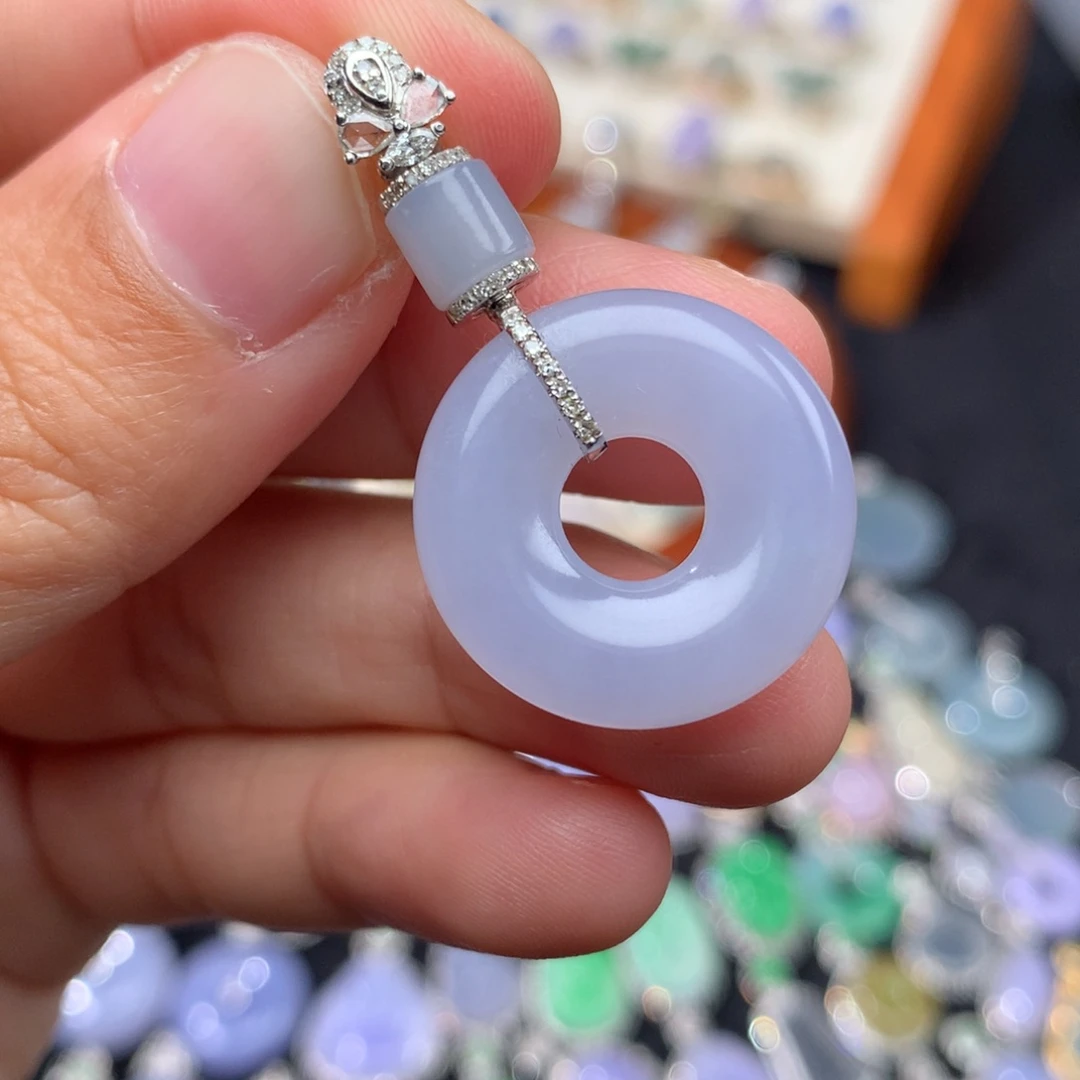 吊坠(不含链)18K金镶嵌翡翠