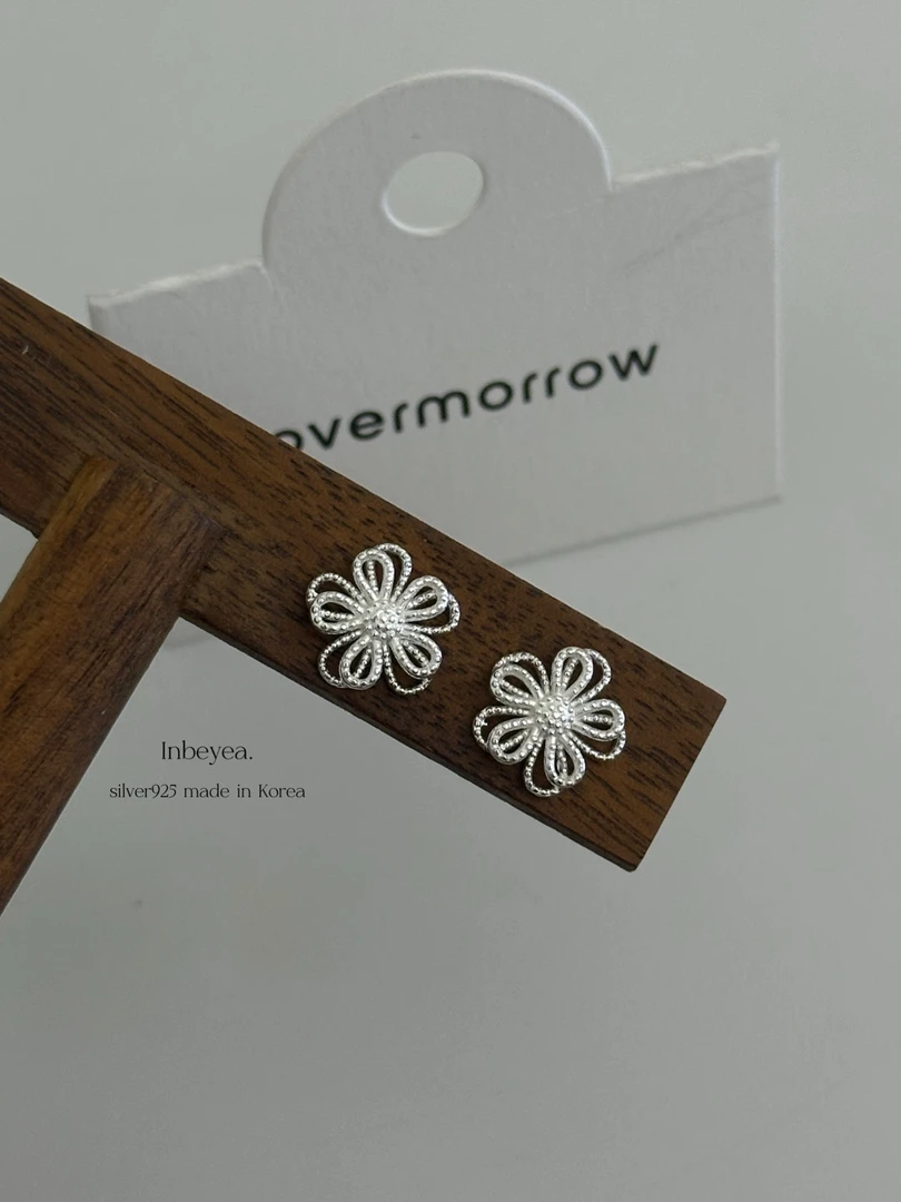 925银耳饰 花朵耳钉 通体银 大版 32093