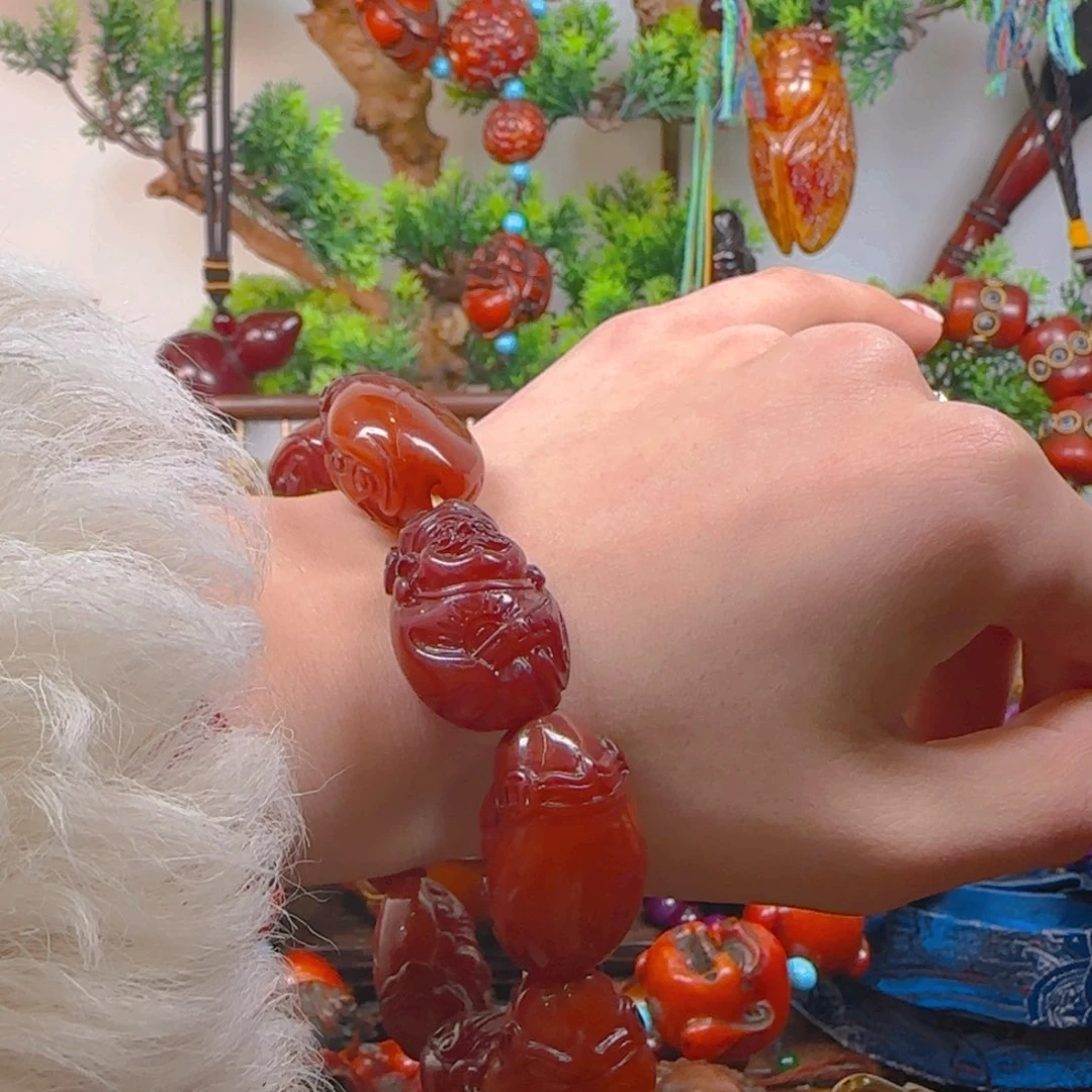 琥珀裸石未镶嵌手串