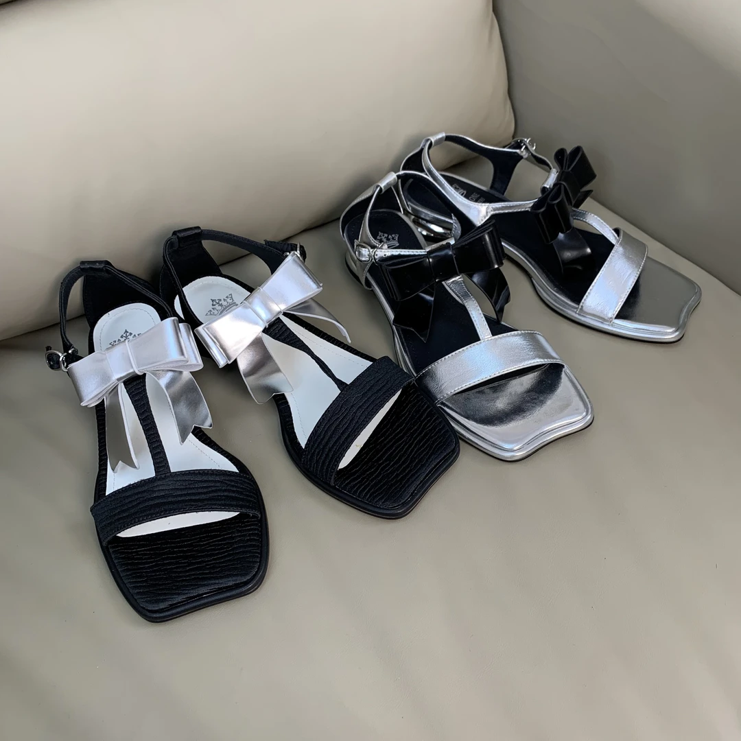 蝴蝶结T字带露趾凉鞋8800