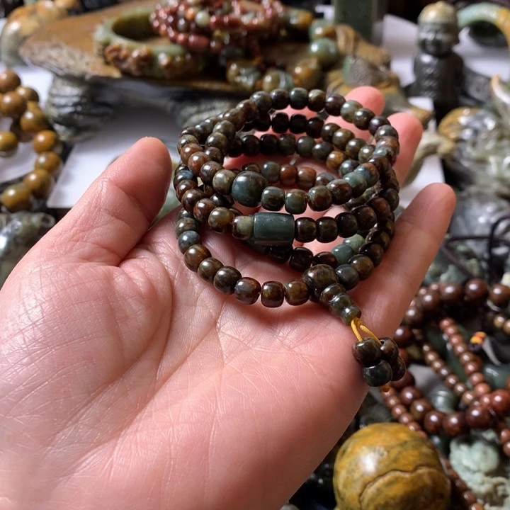 岫岩河磨玉（透闪石质玉）手链未镶嵌