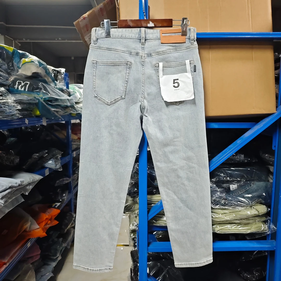 【鸟】微瑕浅蓝色水洗重工男士休闲直筒宽松百搭牛仔裤P50-H3-4