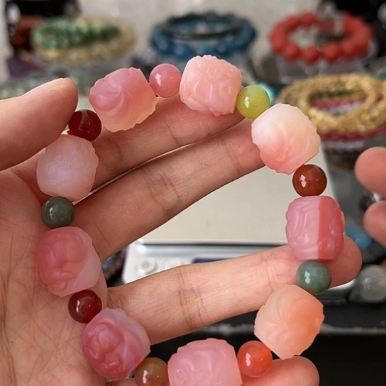 玛瑙/玉髓手链未镶嵌矿坑