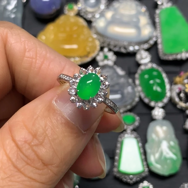 【闪购商品】翡翠18K金镶嵌颈饰戒指