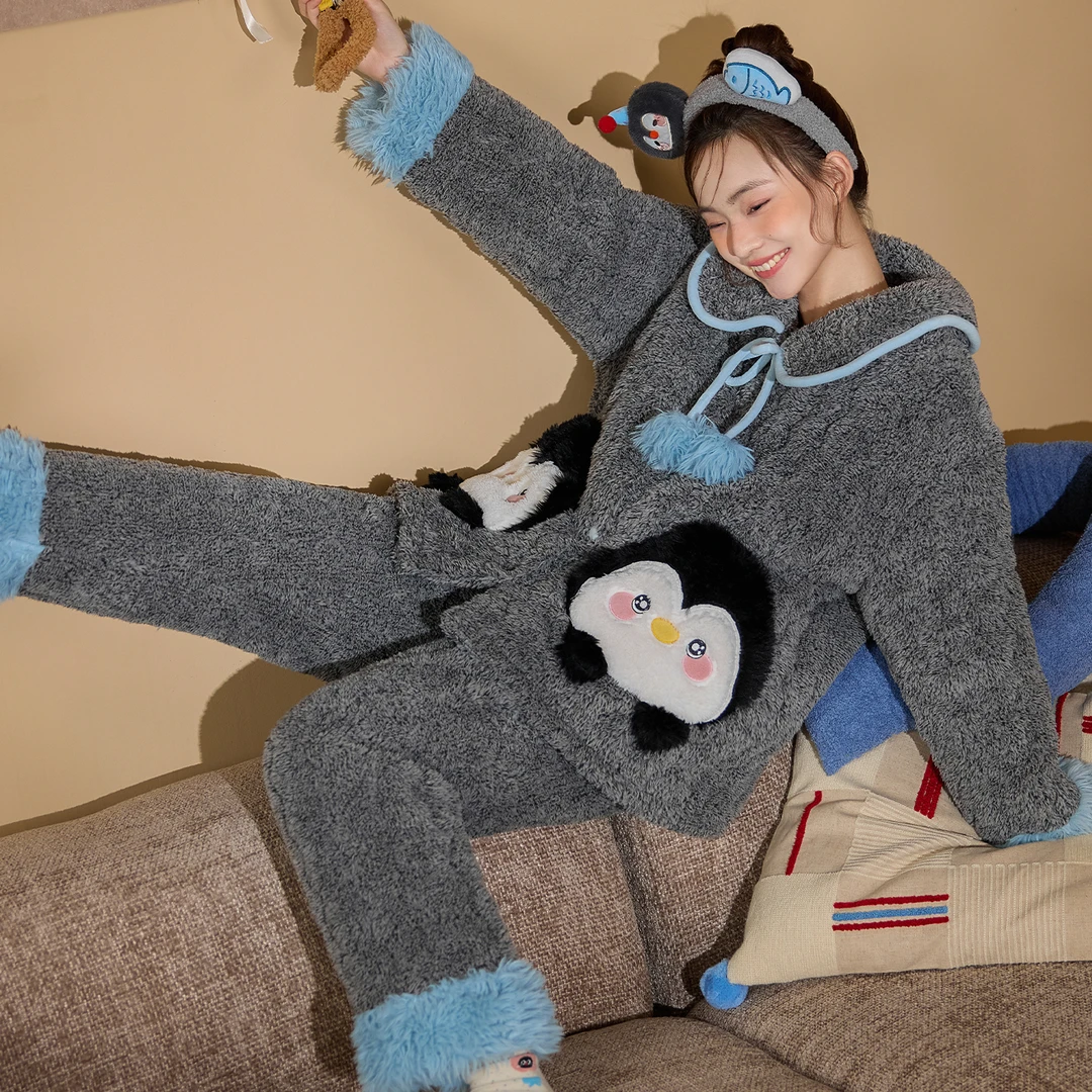 冬三层夹棉法兰绒睡衣女款爆款2025新款珊瑚绒加绒加厚套装家居服