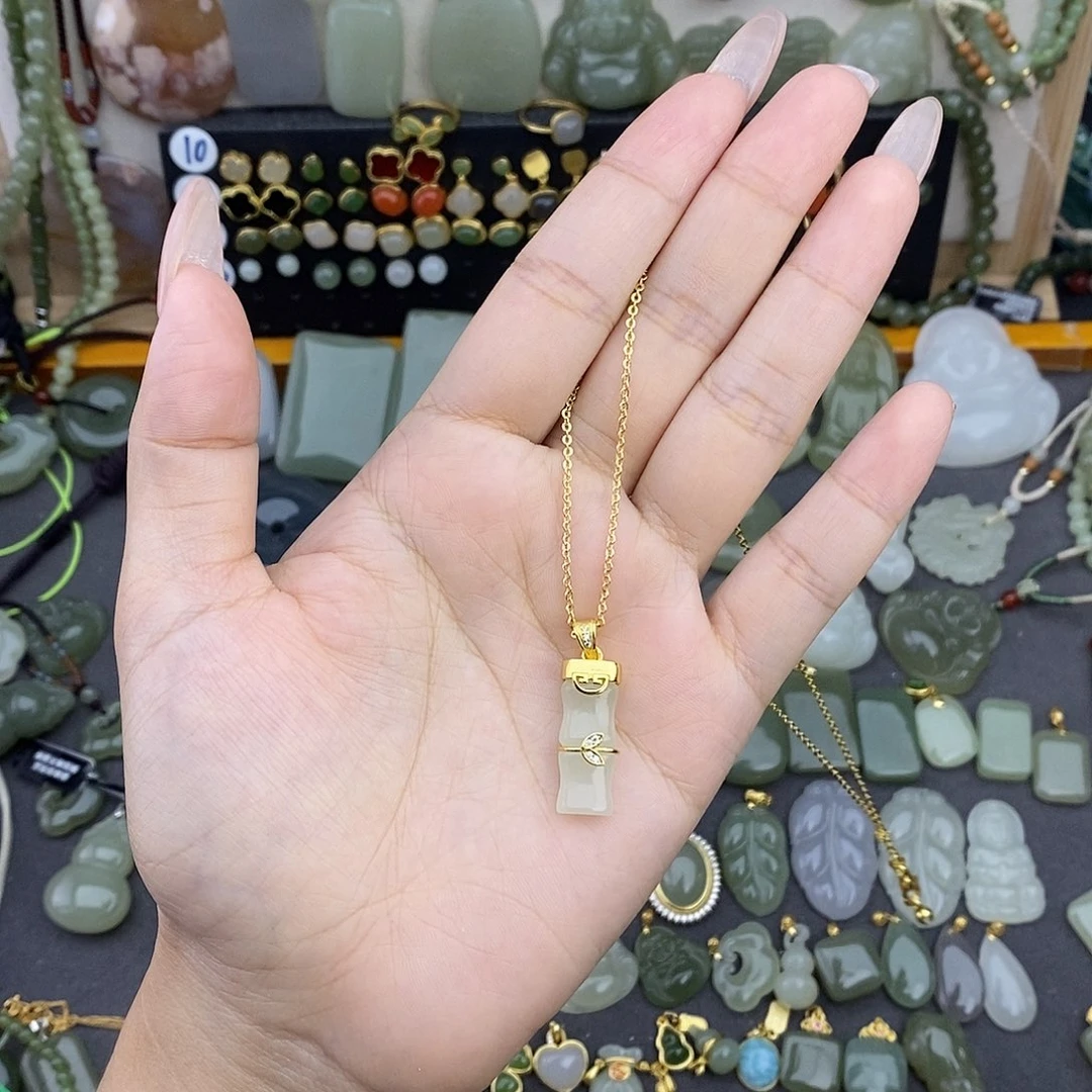 和田玉银S925镶嵌吊坠(赠链)