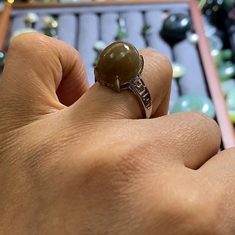 和田玉戒指未镶嵌