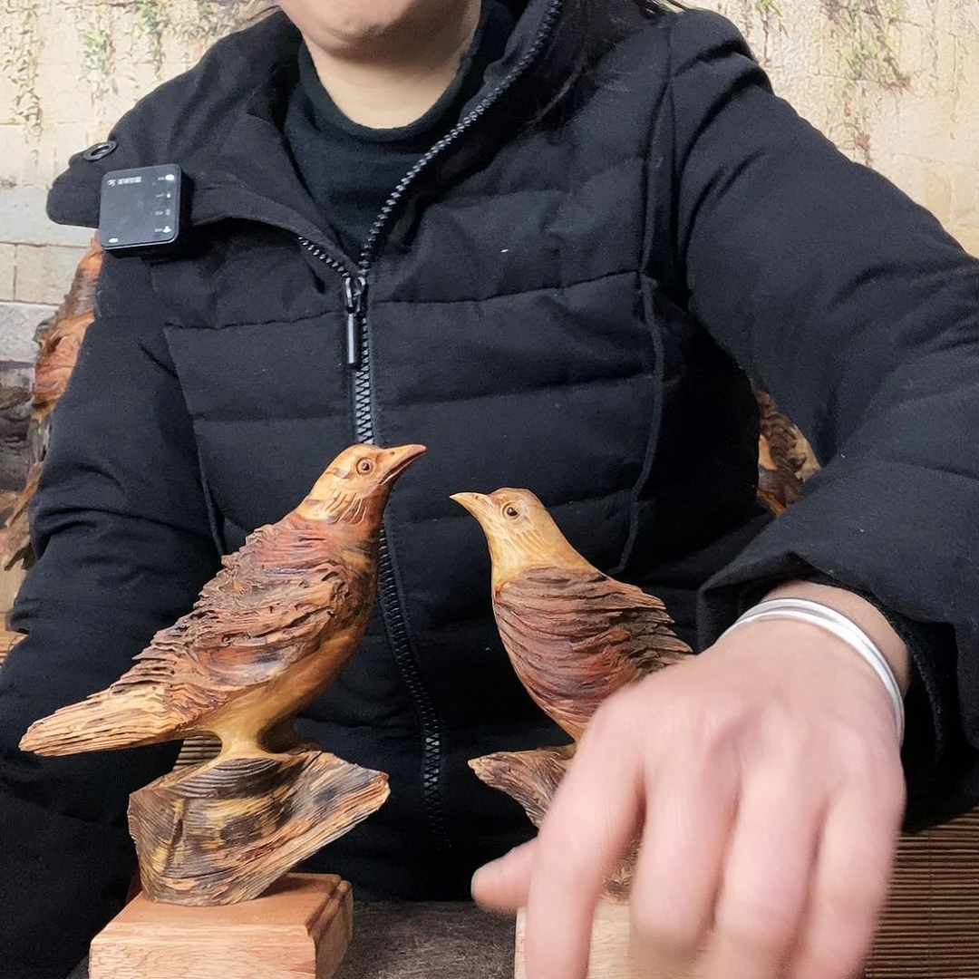 松木文*琥珀木随行巧雕