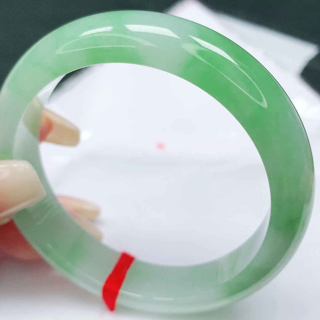 未镶嵌手镯翡翠74