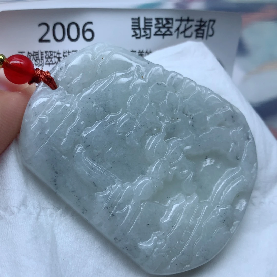 翡翠颈饰未镶嵌牌子