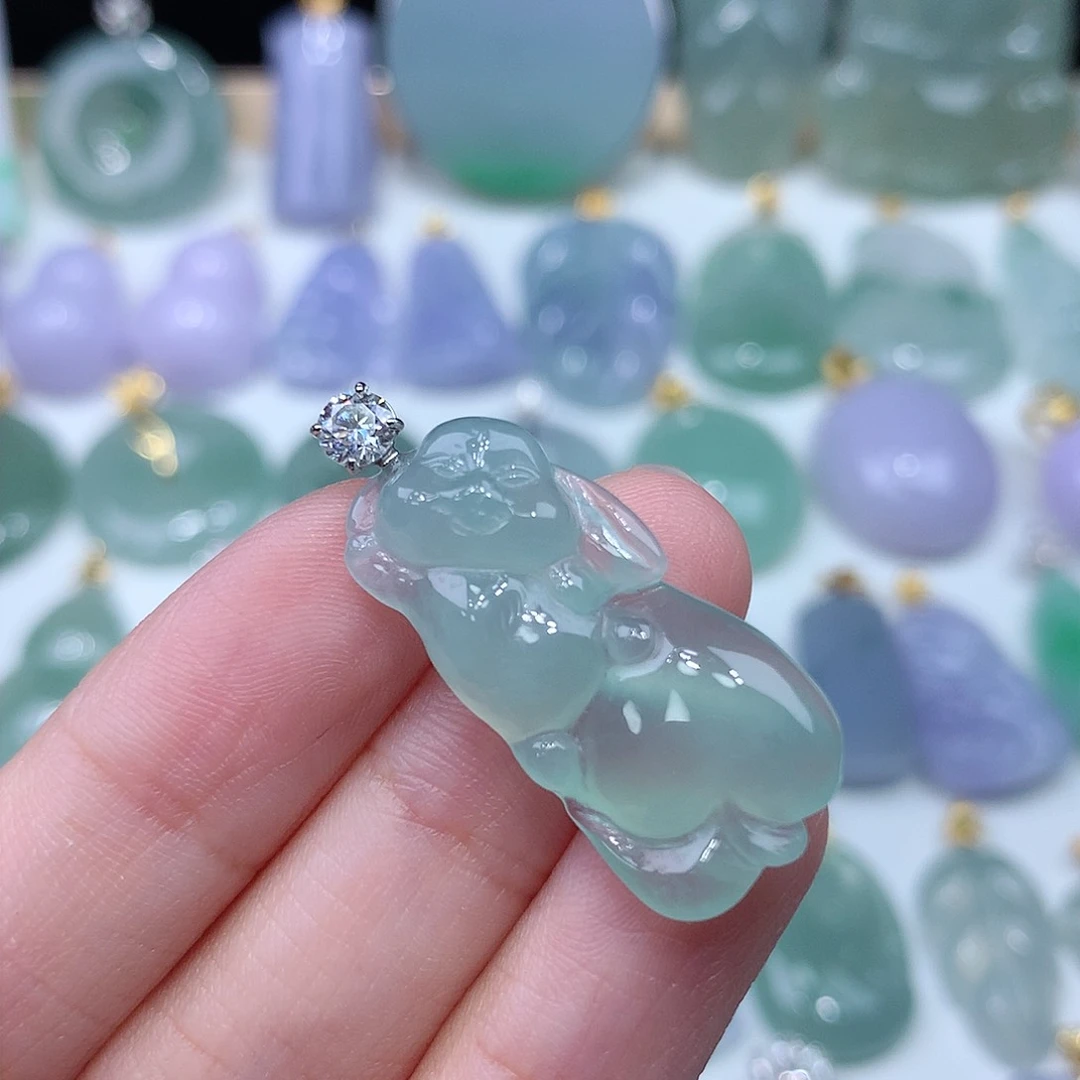 颈饰18K金镶嵌翡翠翡翠