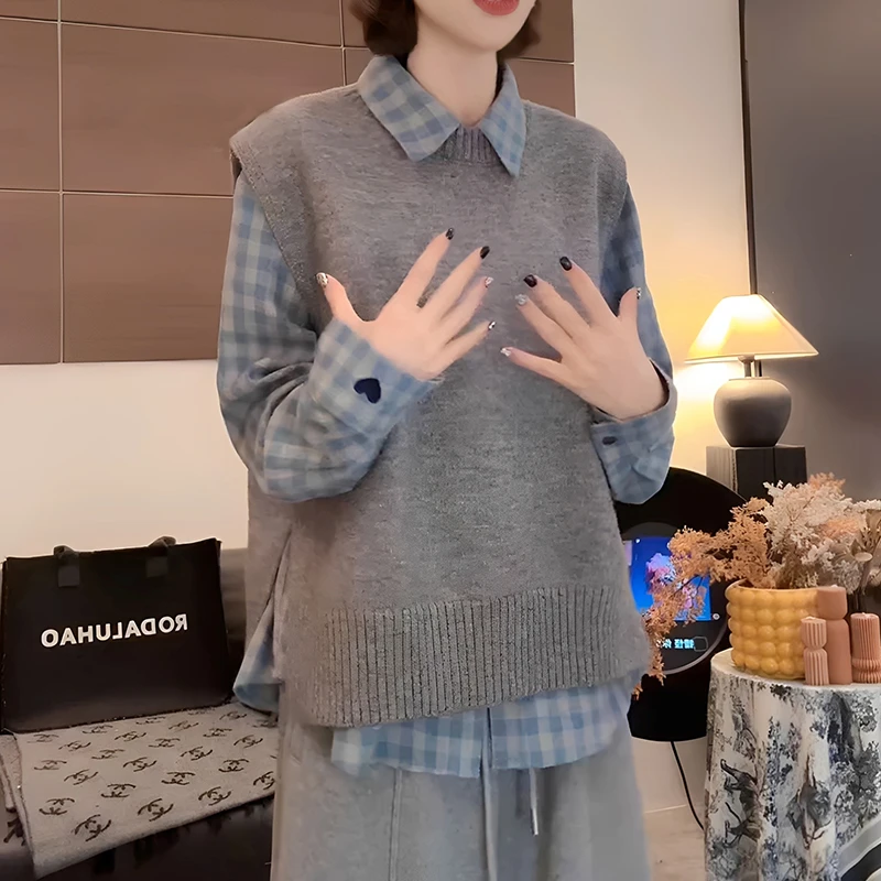 灰色针织马甲女款2025新款冬季女士外穿内搭叠穿保暖毛衣背心上衣