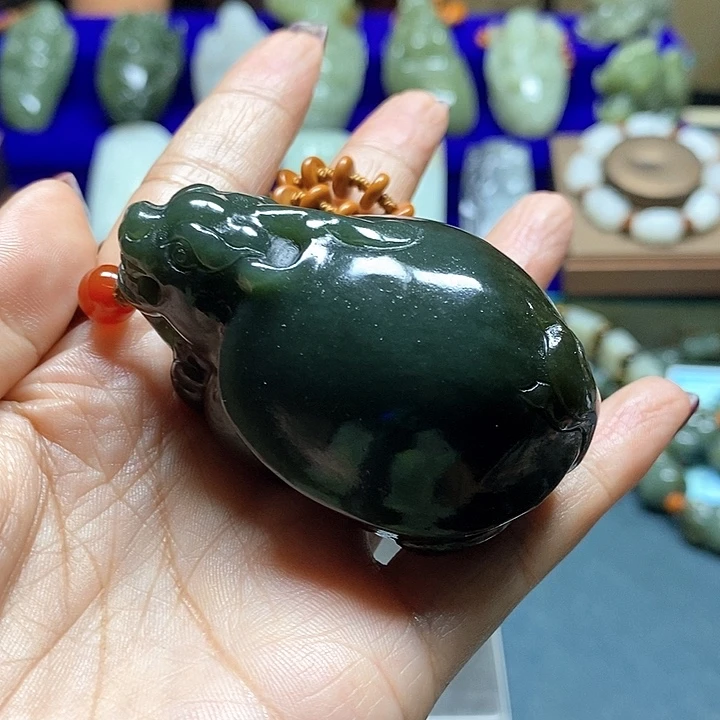 未镶嵌和田玉挂件