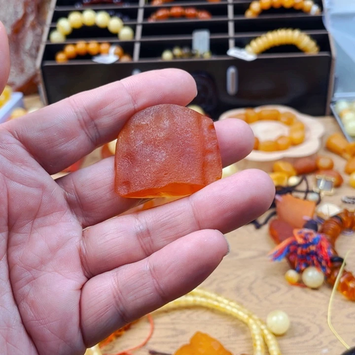 琥珀颈饰未镶嵌吊坠