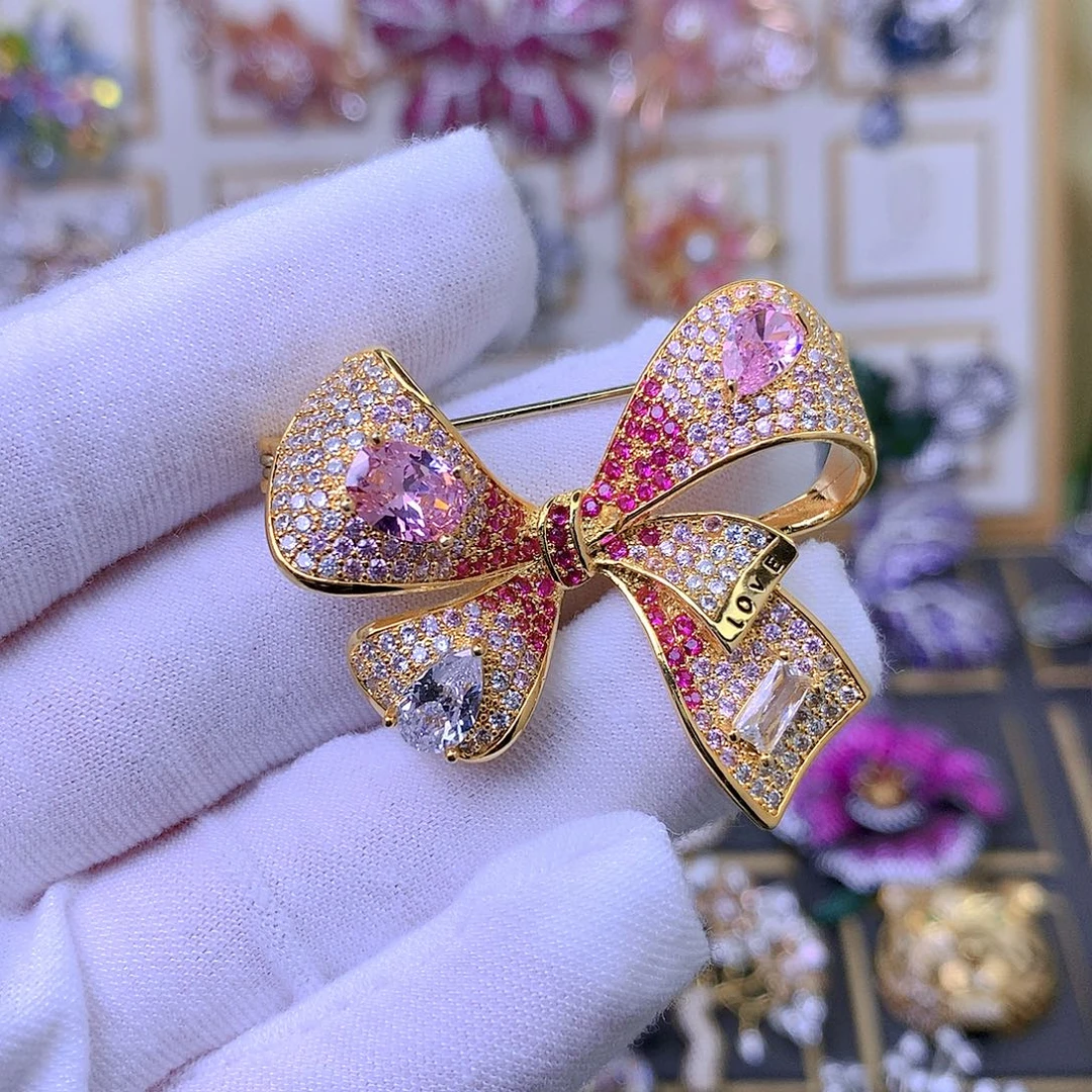 合成立方氧化锆铜胸针胸花