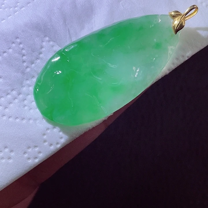 颈饰18K金镶嵌翡翠翡翠